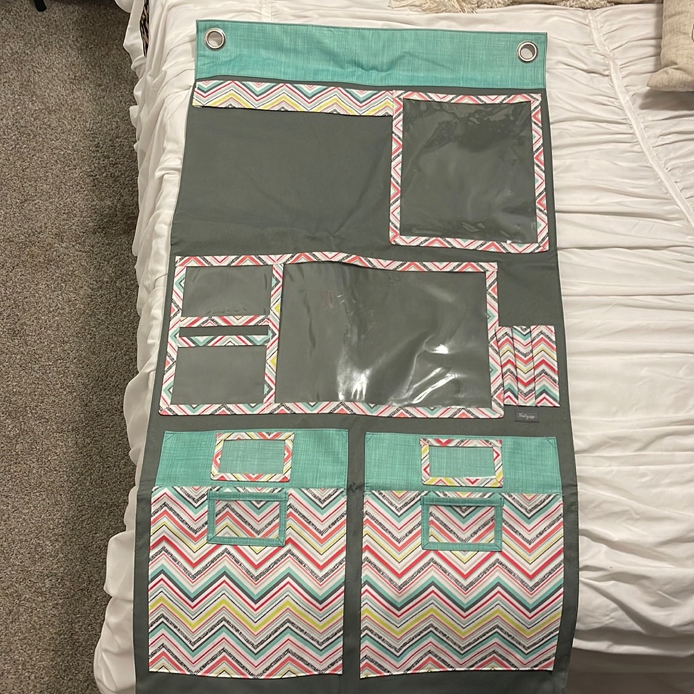Thirty-one hanging organizer 🤍